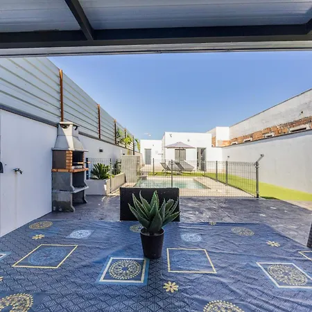 Loft Roche Solo Parejas O Familias Apartment